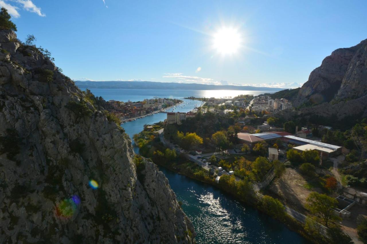 Old Town Apartment Omiš Exterior foto