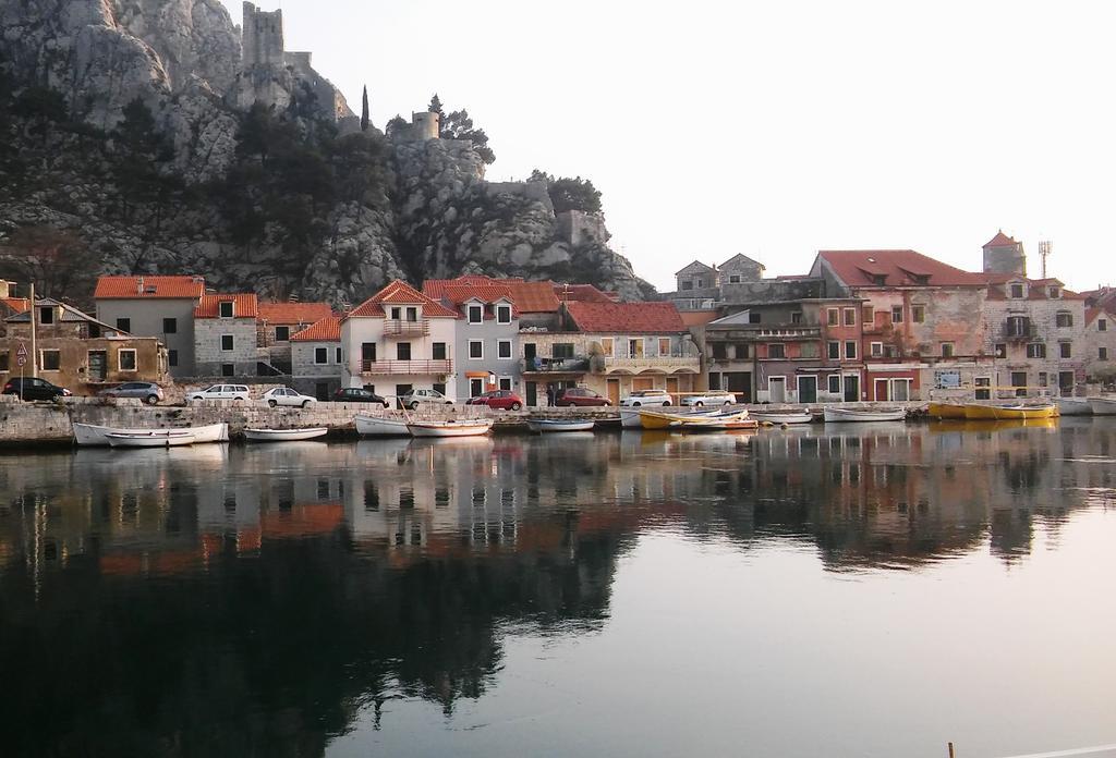 Old Town Apartment Omiš Exterior foto